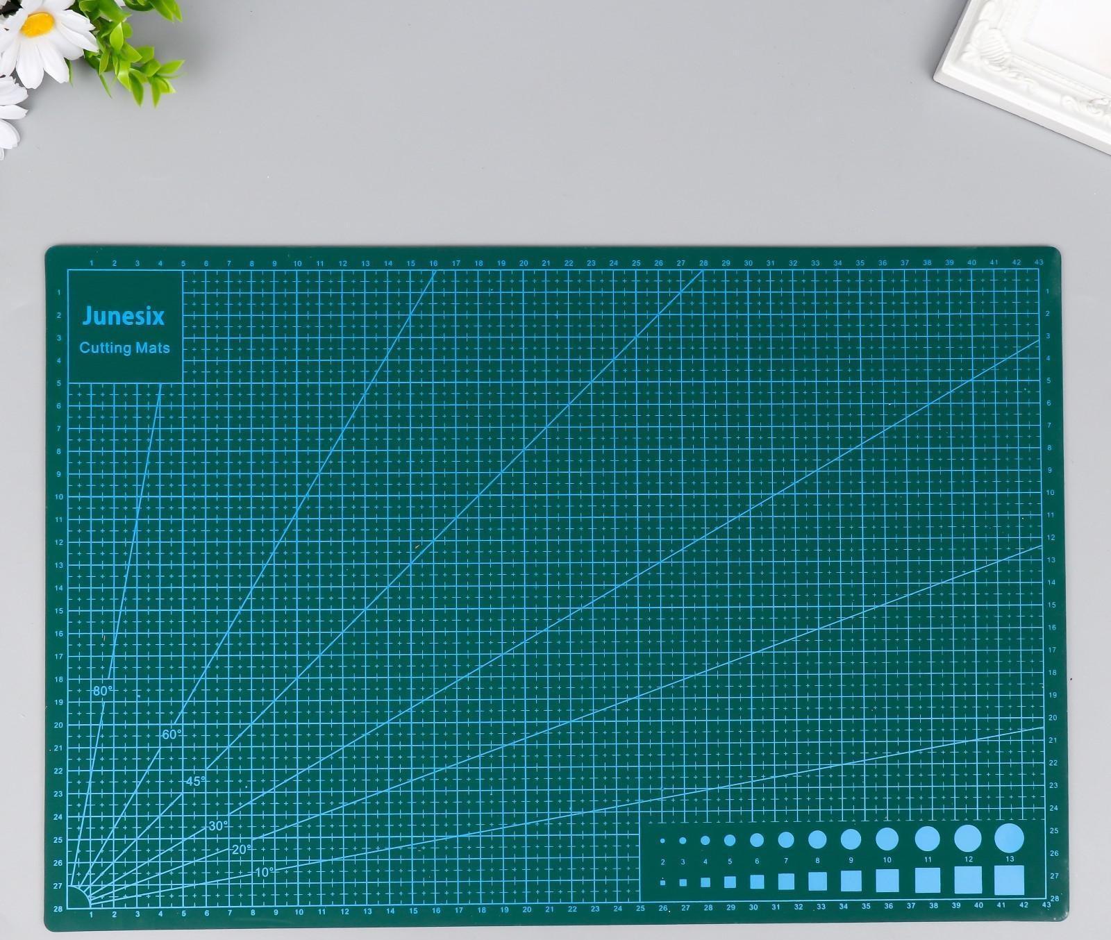 Резиновый мат для творчества формат А3 45х30 см толщина 3 мм
