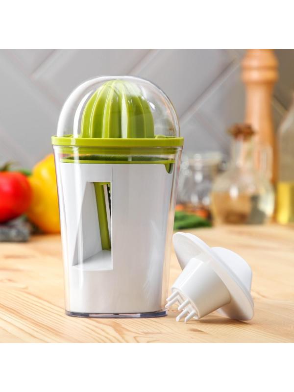 Овощерезка спиральная/соковыжималка с контейнером Доляна, 2 в 1, 10×9,9×8,6 см, цвет зелёный, белый