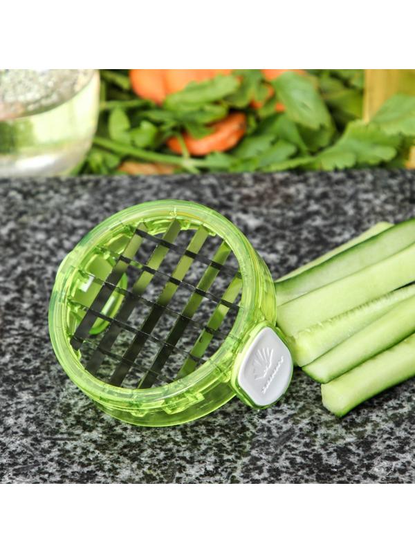 Овощерезка Доляна, 2 сменные насадки, съёмный пушер, 10,6×10,6×16,6 см, цвет зелёный, белый