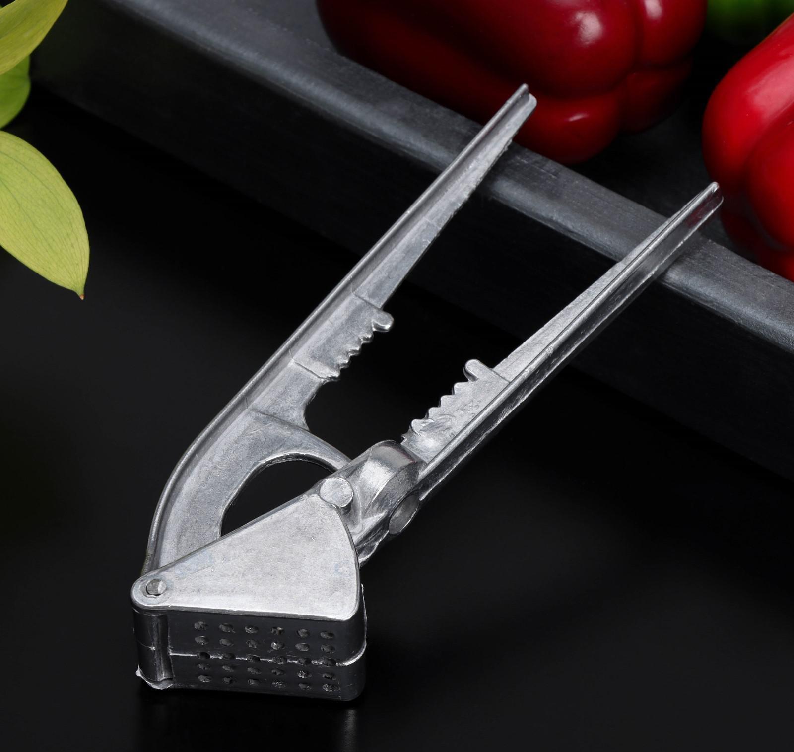 Пресс для чеснока, из алюминия