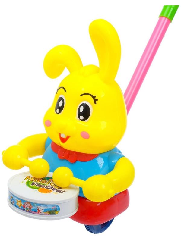 Каталка на палке «Зайка-барабанщик», цвета МИКС