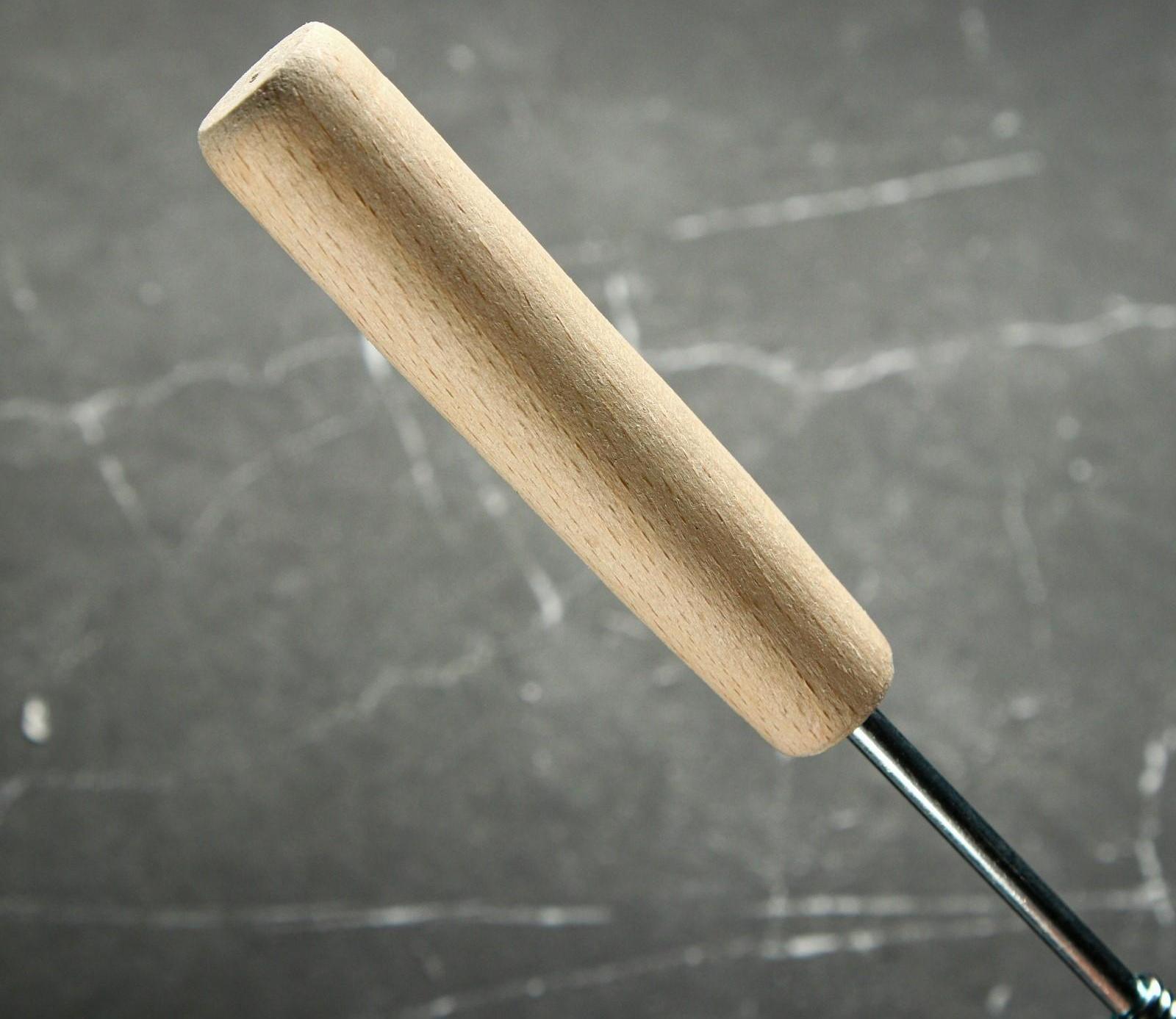 Венчик кондитерский для взбивания с деревянной ручкой 