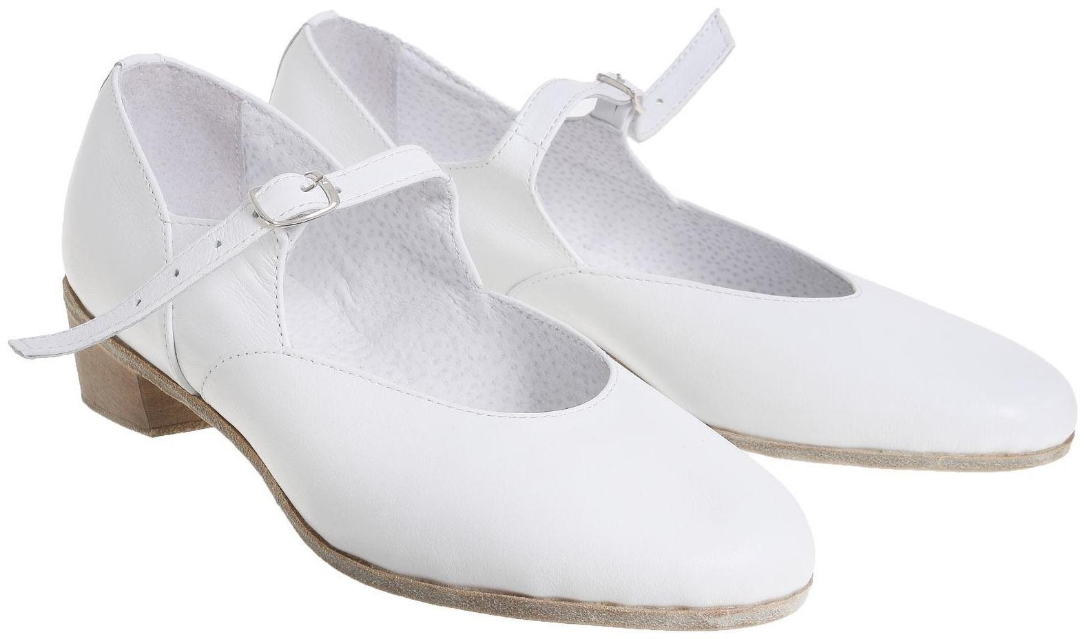 Туфли народные женские, длина по стельке 24 см, цвет белый