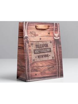 Пакет крафтовый вертикальный «Подарок настоящему мужчине», 18 × 23 × 8 см