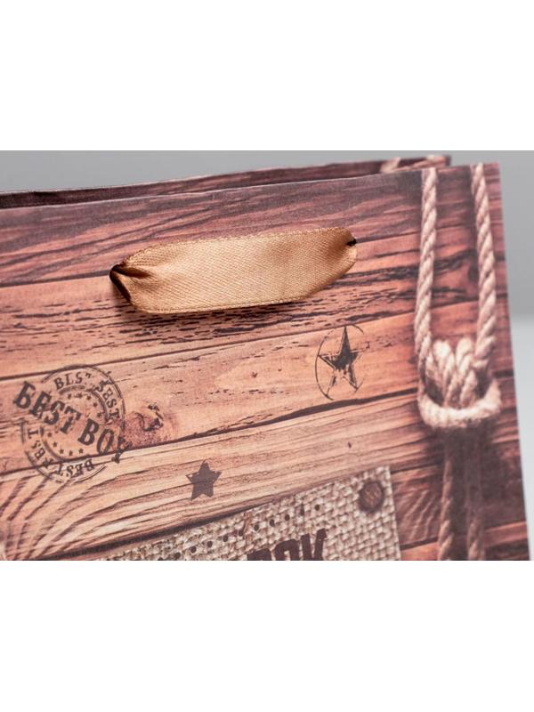 Пакет крафтовый вертикальный «Подарок настоящему мужчине», 18 × 23 × 8 см