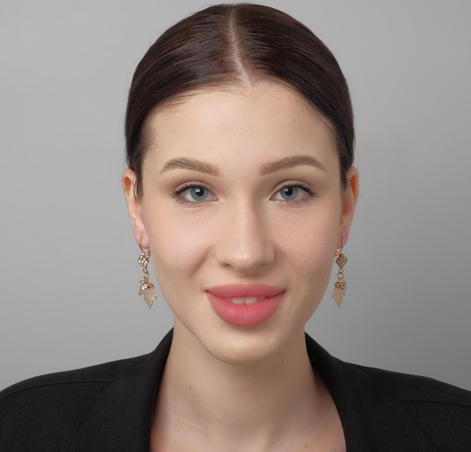 Серьги со стразами 