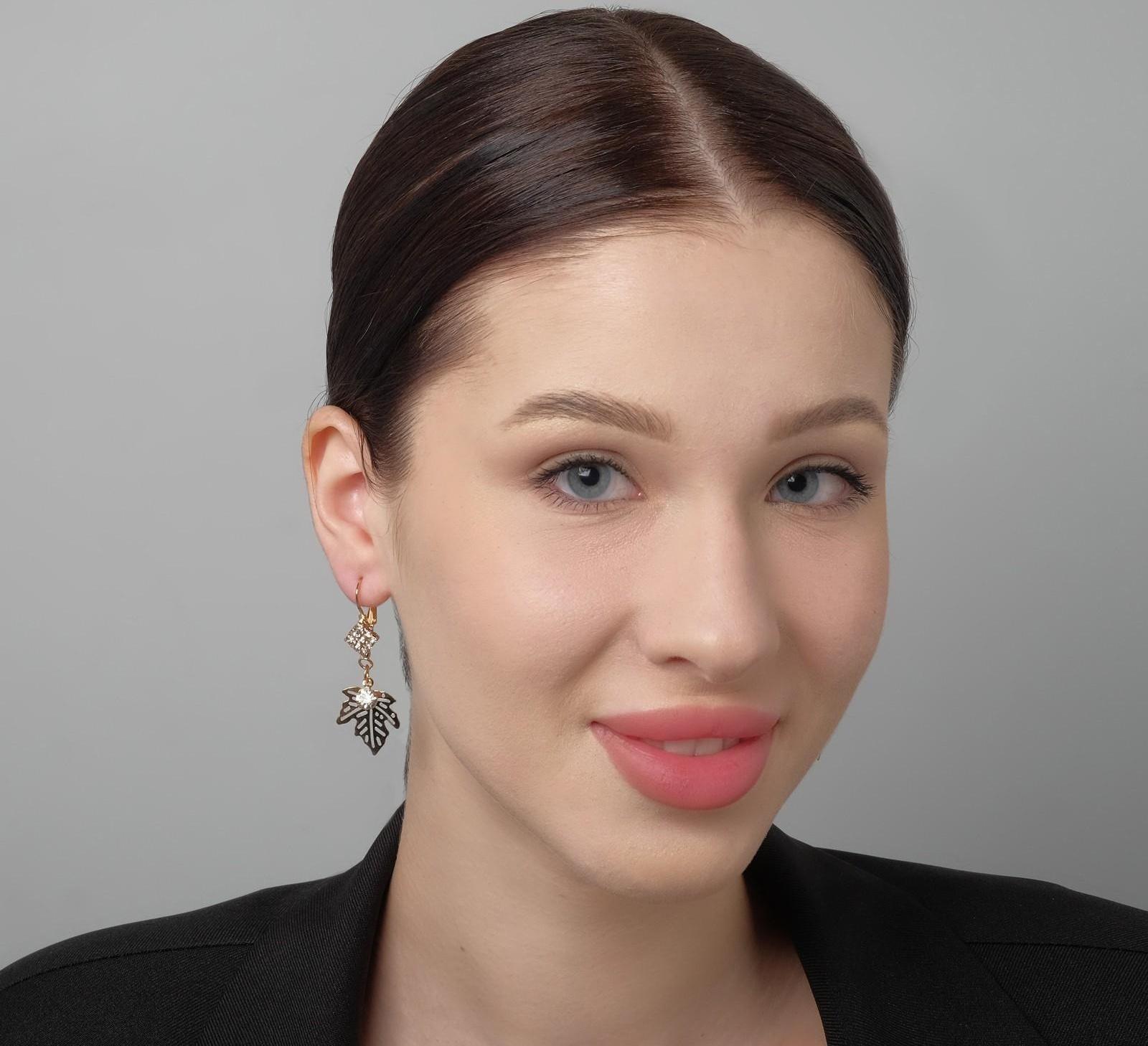 Серьги со стразами 