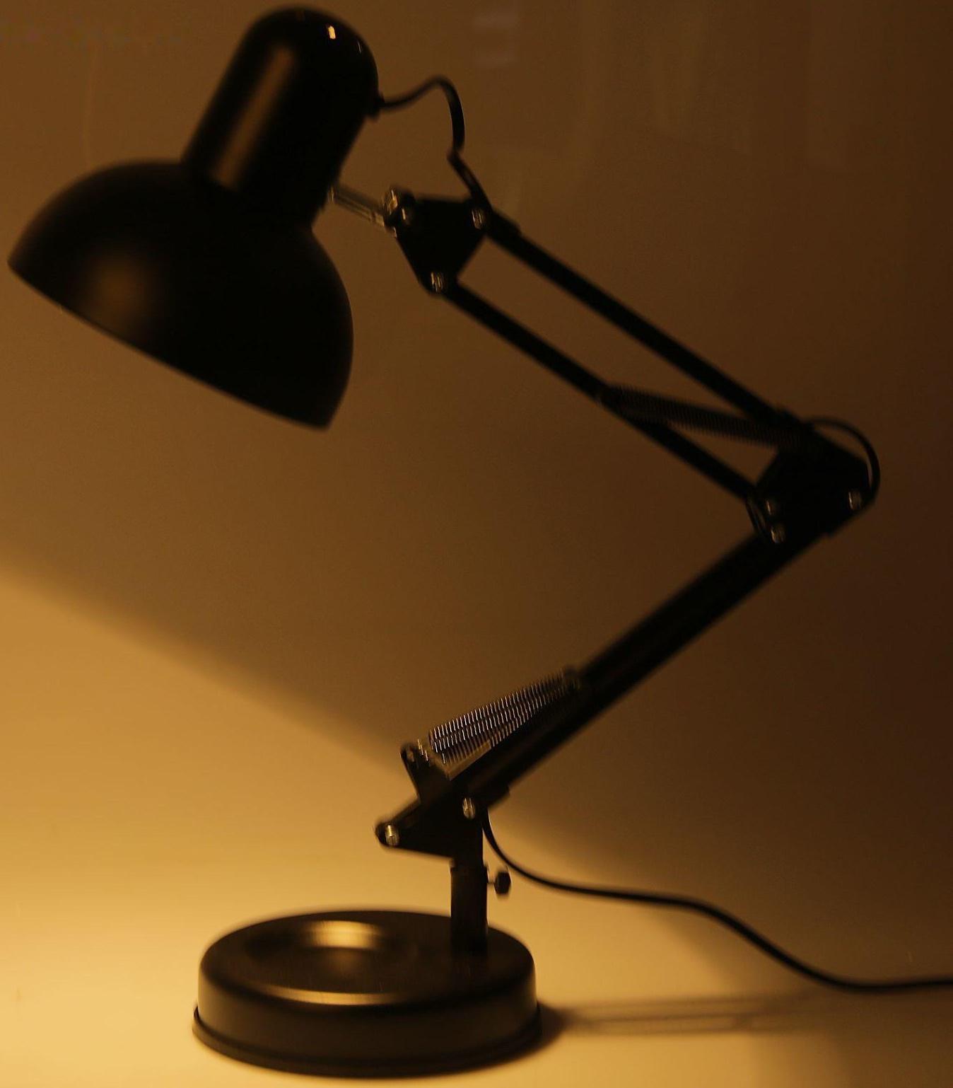 Лампа настольная 810 