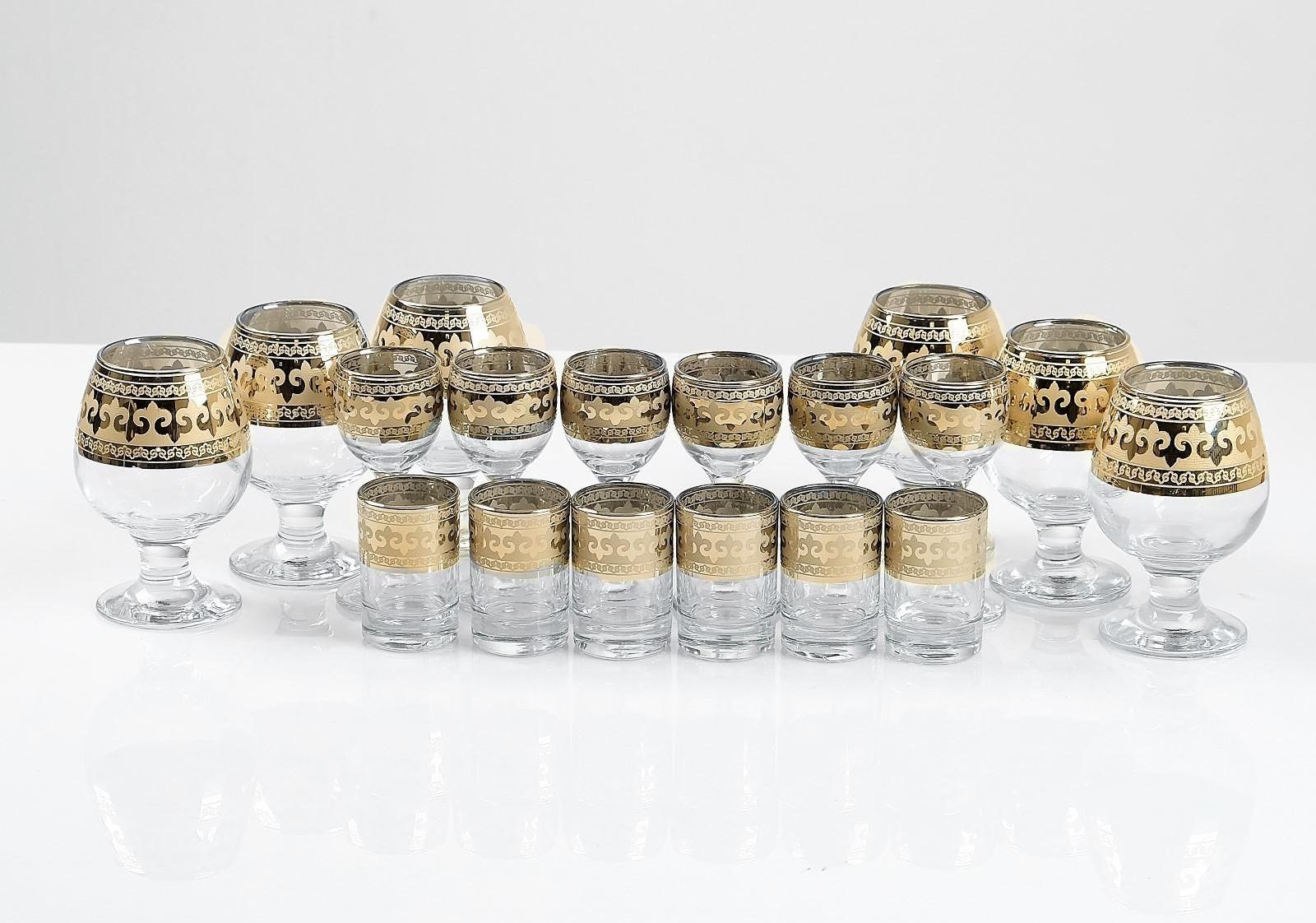 Мини-бар 18 предметов коньяк, византия, темный  380/55/50 мл