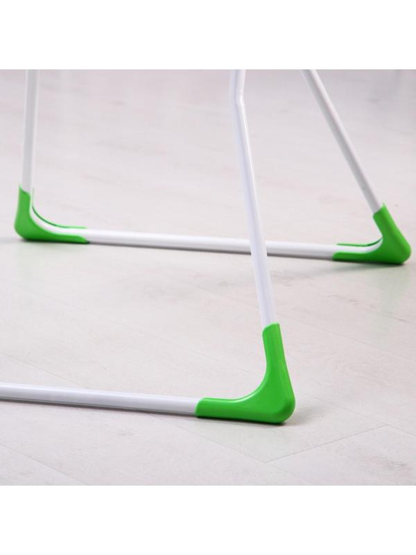 Стульчик для кормления, цвет зелёный, рисунок МИКС