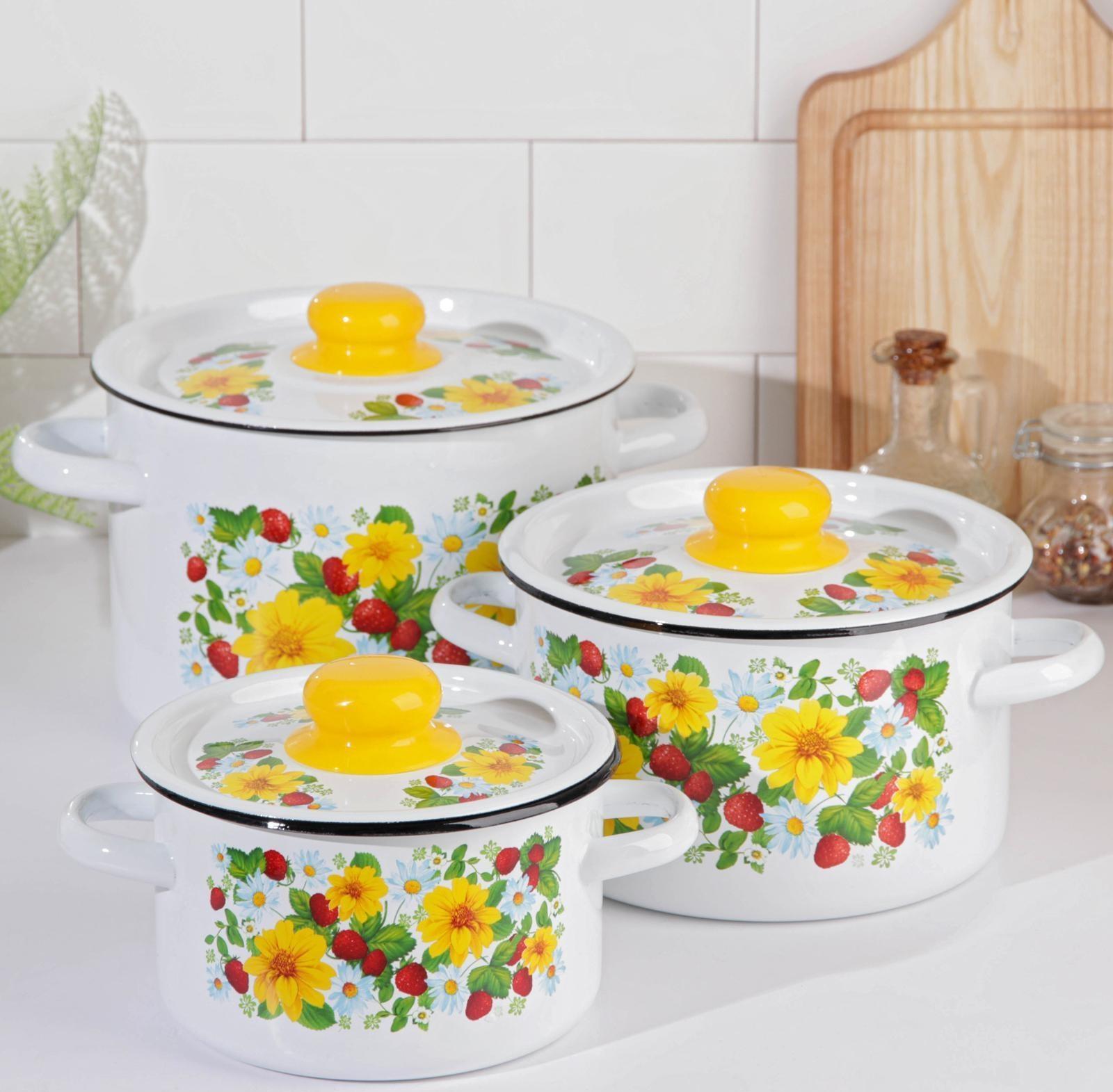 Набор кастрюль «Земляника», 3 предмета: 1,5 л, 2,9 л, 4,5 л, эмалированные крышки, индукция, цвет белый