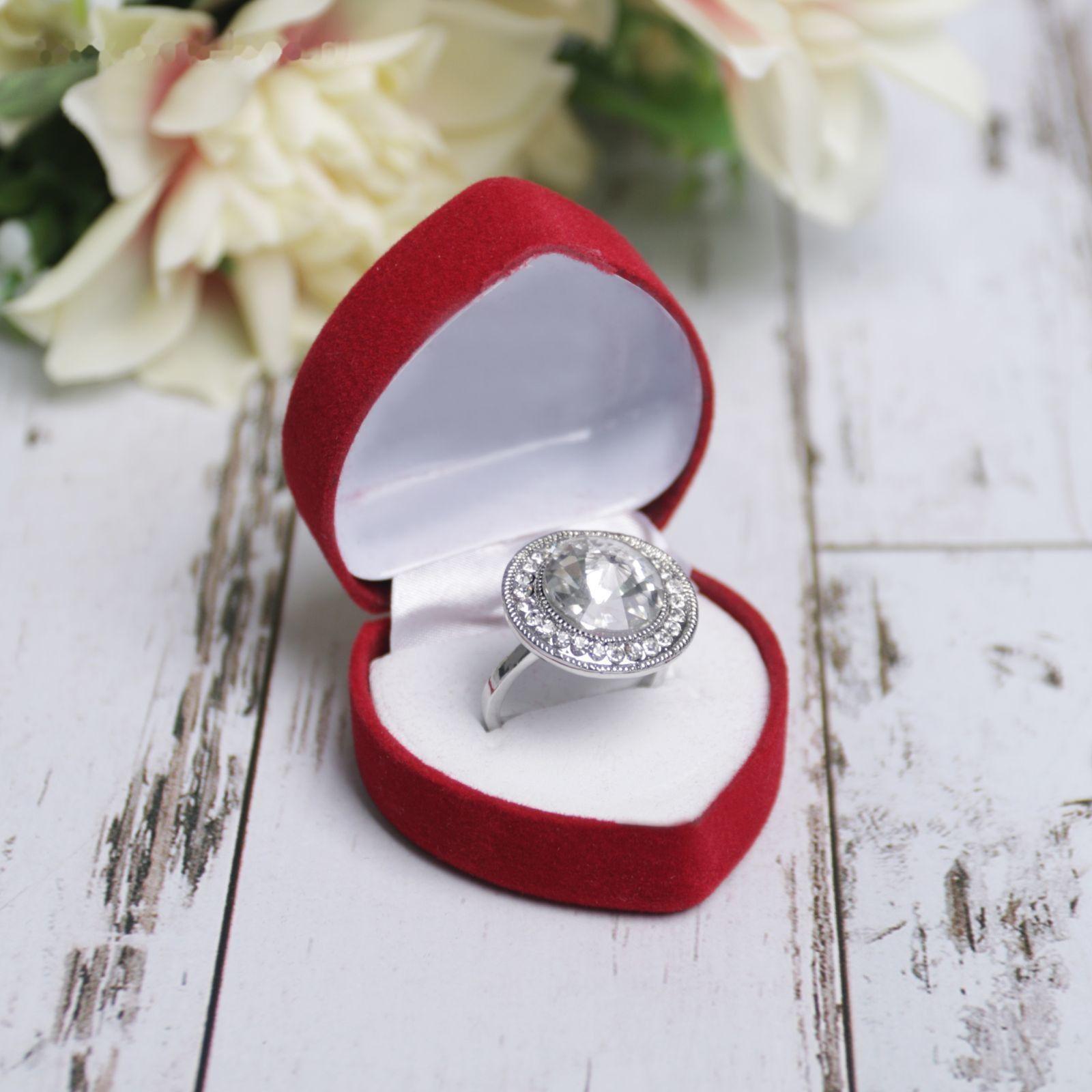 Футляр бархатный под кольцо 