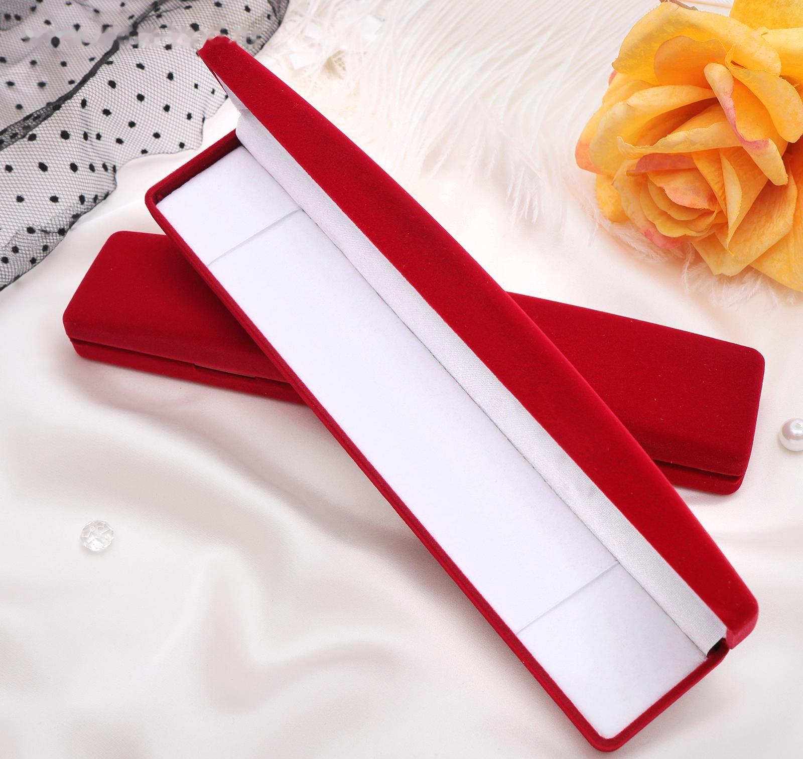 Футляр бархатный под браслет/цепочку/часы 