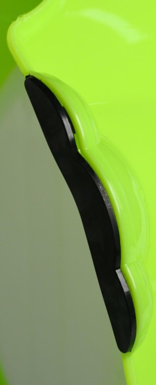 Горшок детский антискользящий «Комфорт» с крышкой, съёмная чаша, цвет салатовый