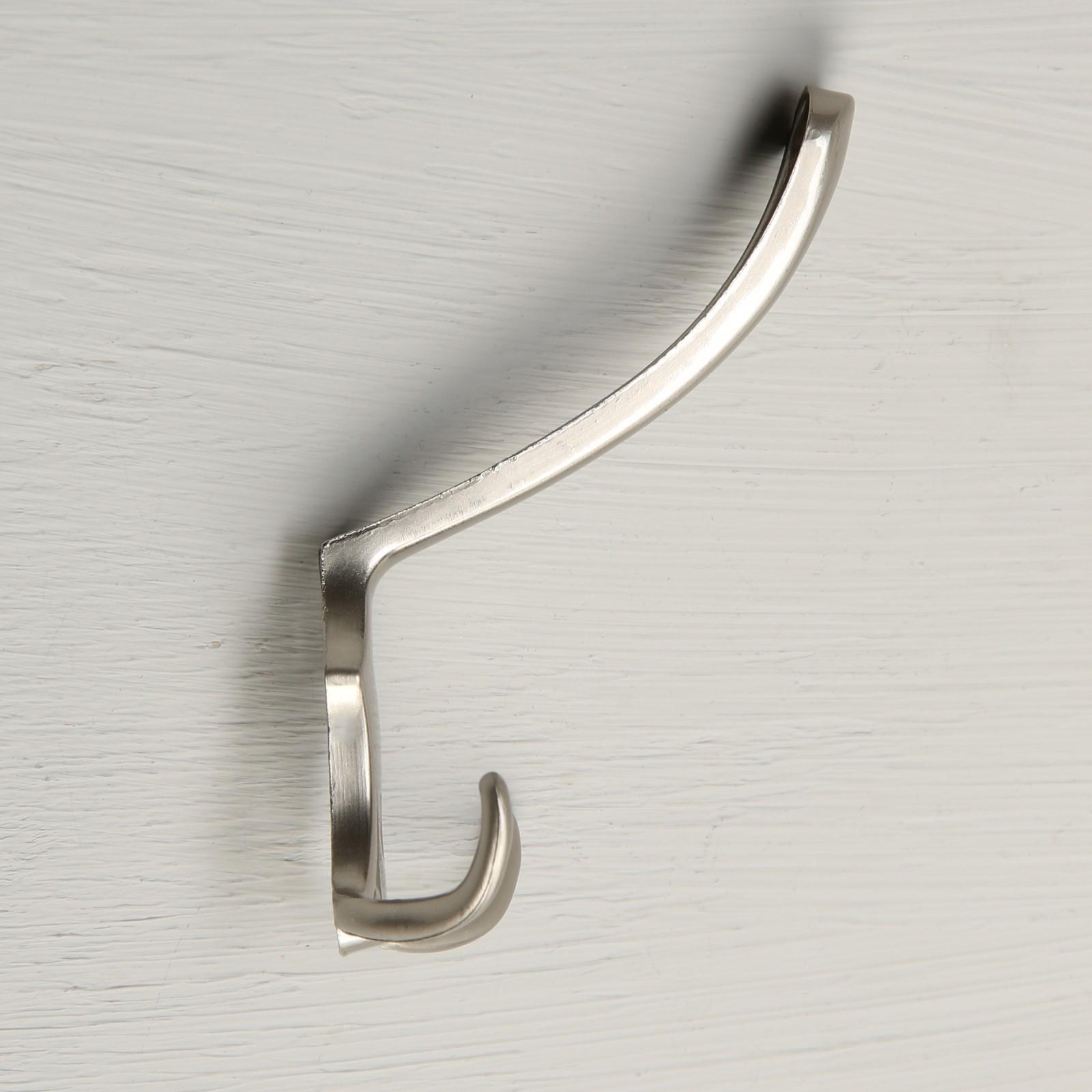 Крючок мебельный KM301SN, трёхрожковый, цвет матовый никель