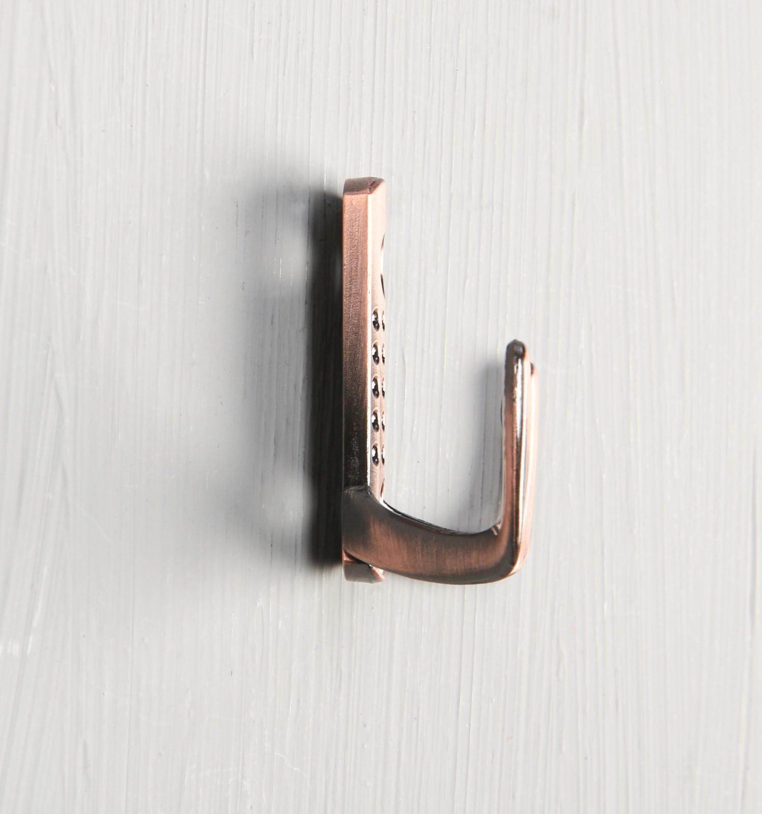 Крючок мебельный KM202AC, двухрожковый, цвет медь