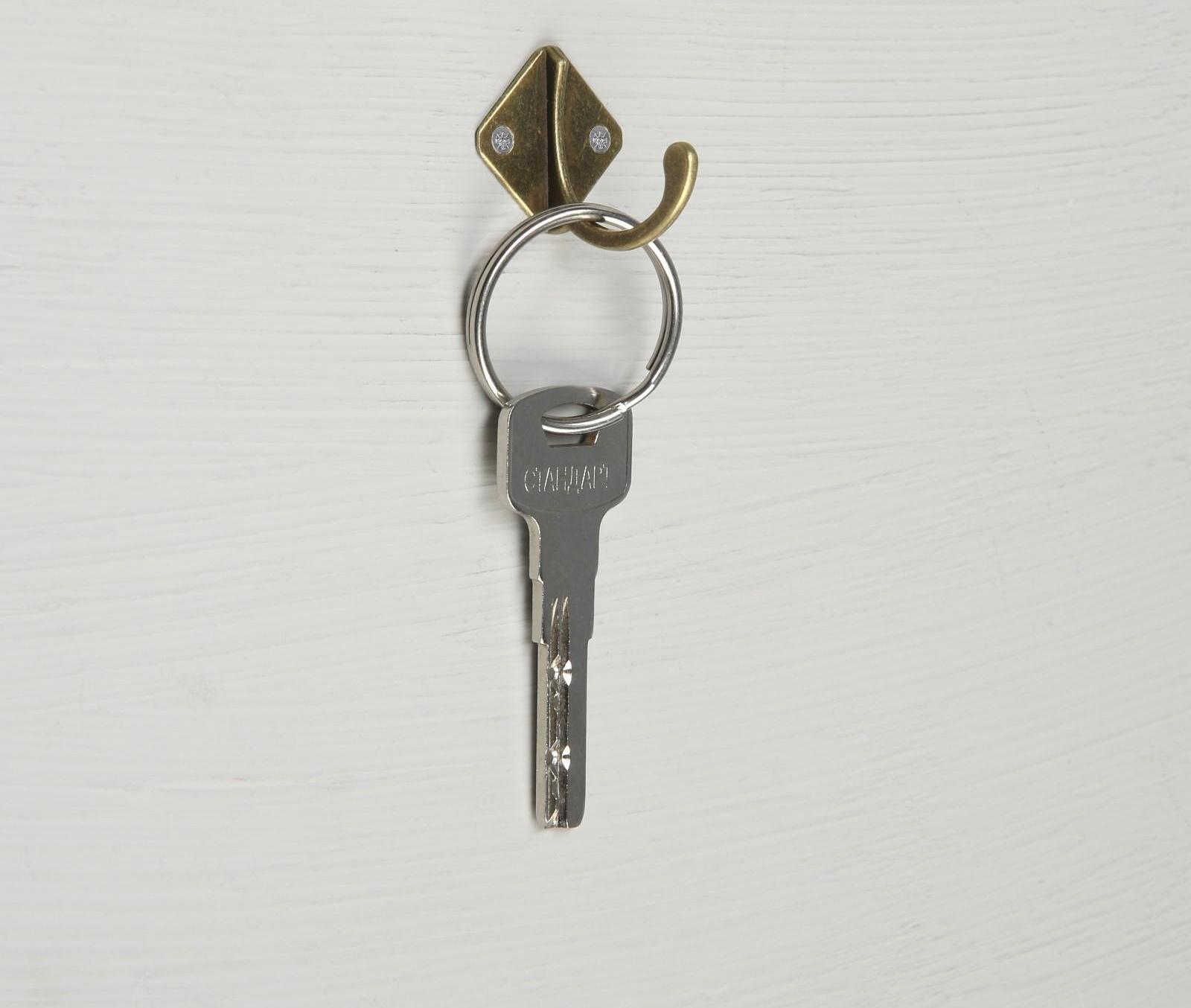 Крючок мебельный KM1001АВ, однорожковый, цвет бронза