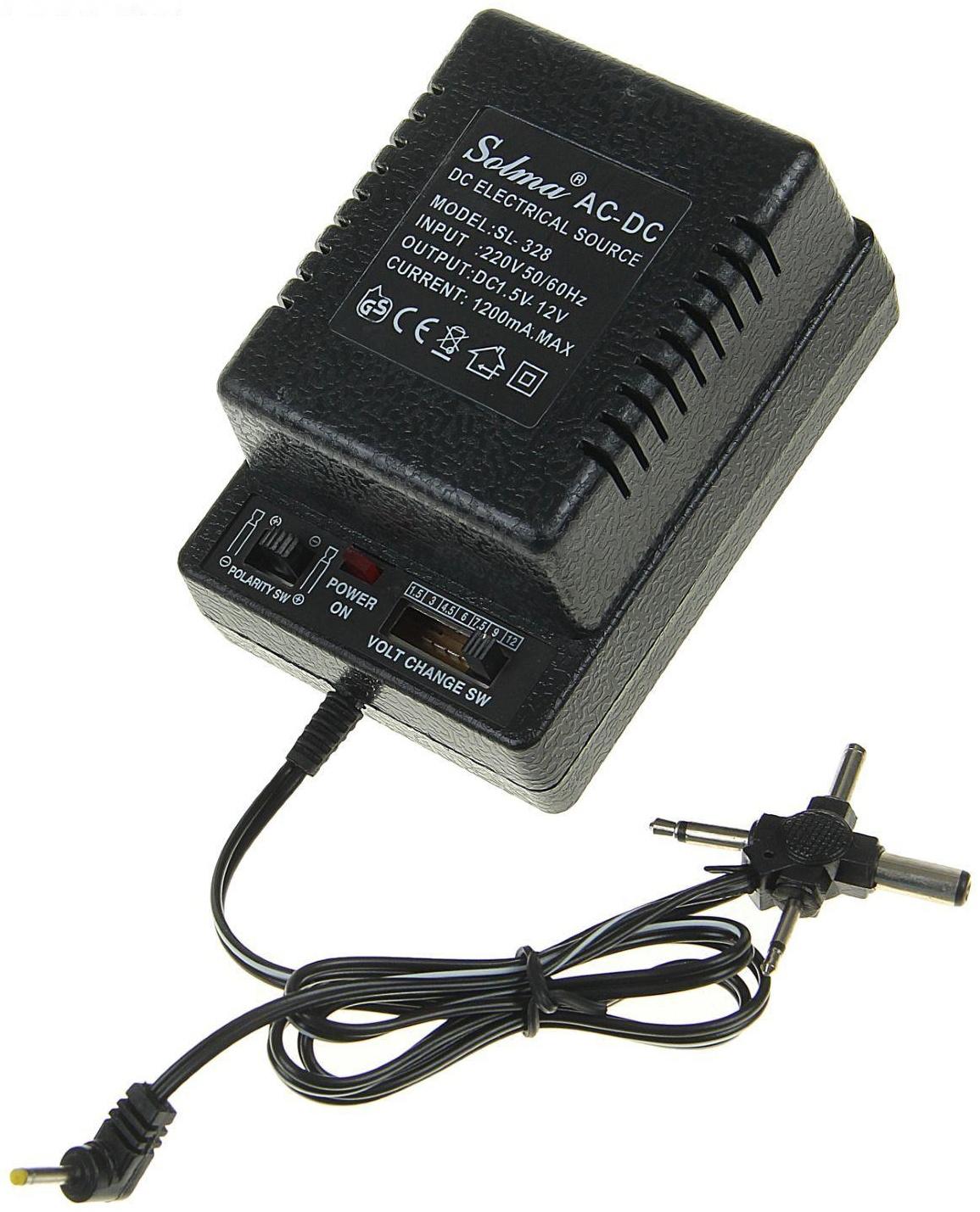 Блок питания LuazON IP-24-24-000-01, 1 А, 6 режимов 1.5-12V, переключатель полярности,0.65 м