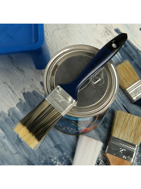 Кисть плоская ТУНДРА, искусственная щетина, пластиковая рукоятка, 1.5