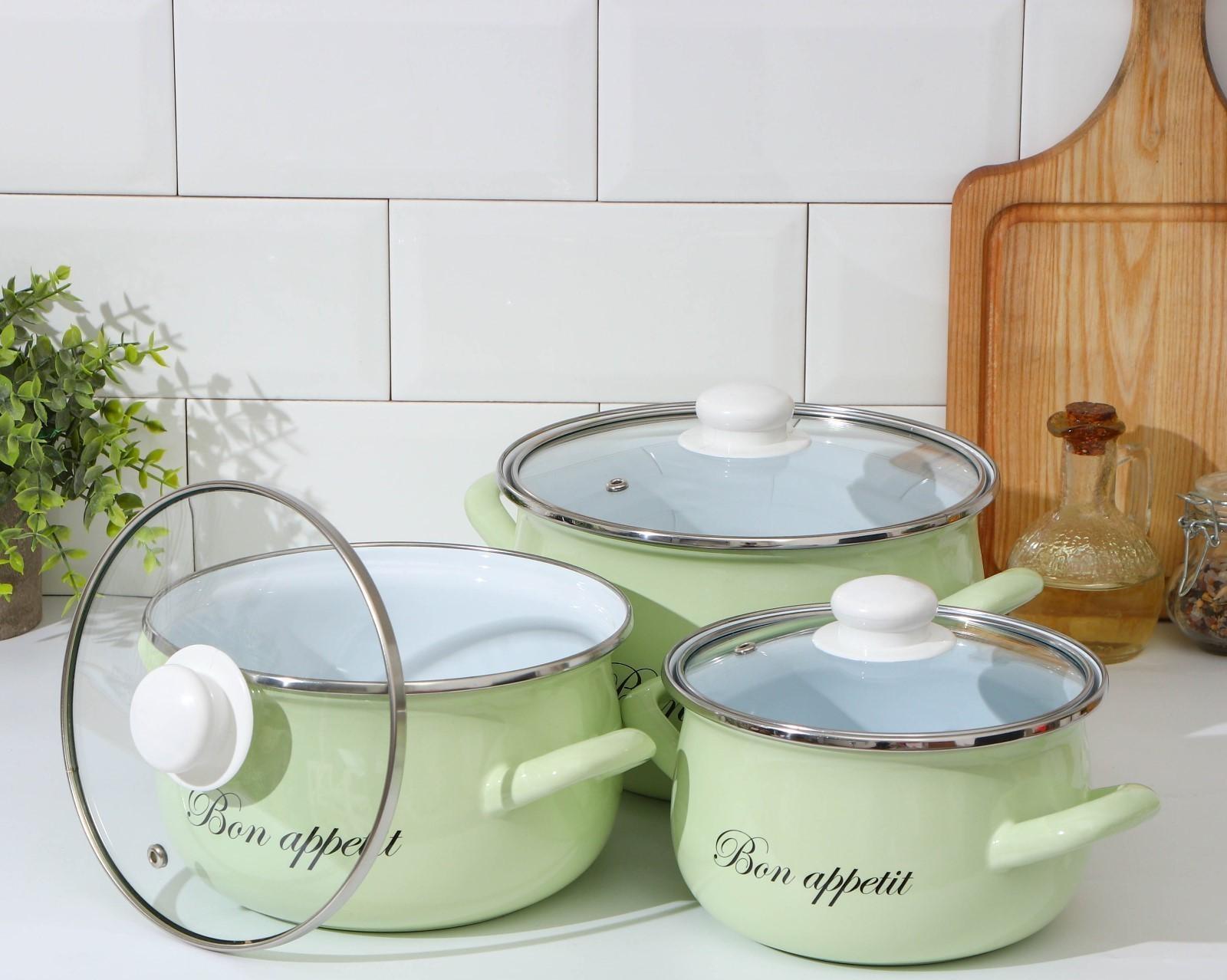 Набор кастрюль «Лайм», 3 предмета: 2,1/3,1/4 л, крышки, индукция, цвет светло-зелёный