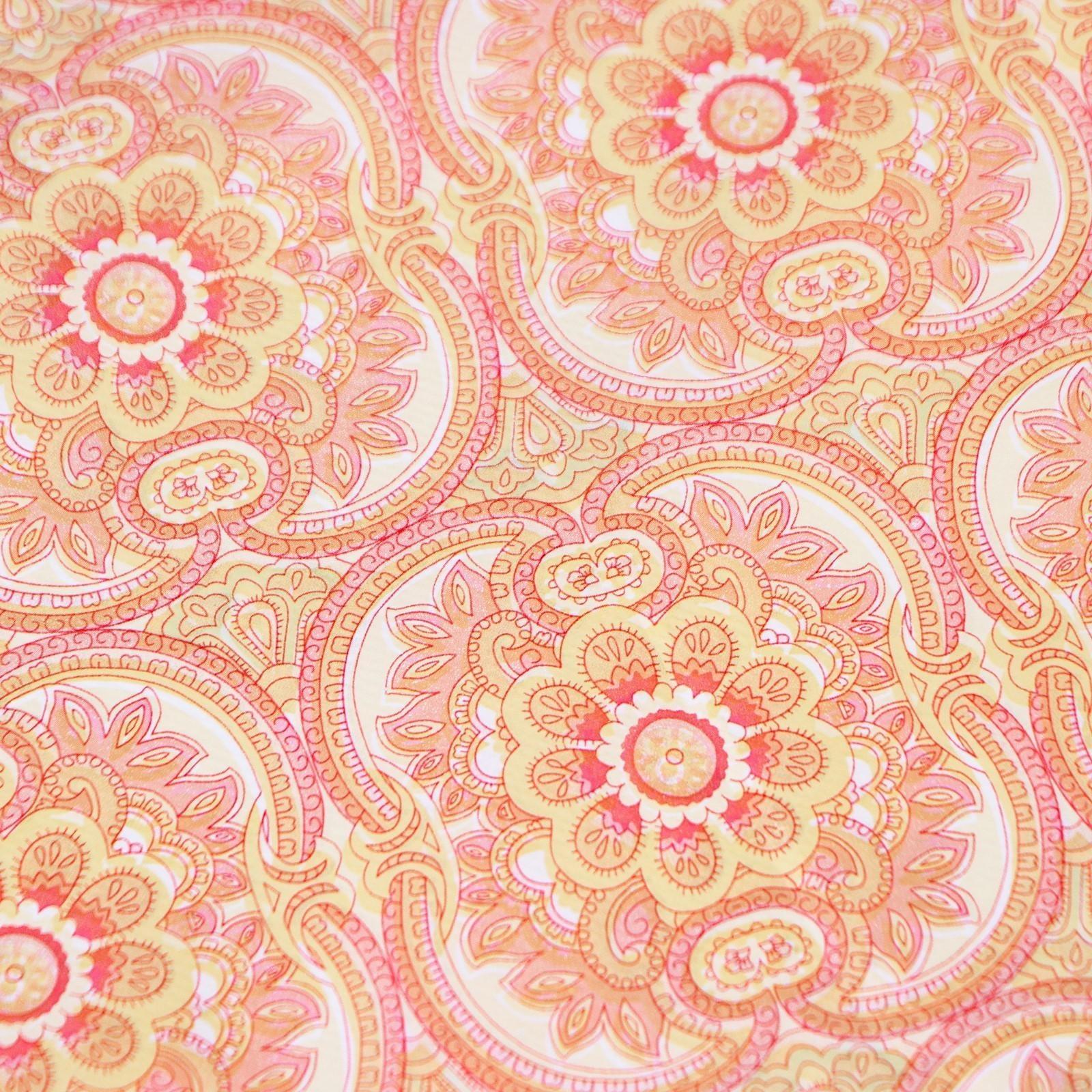 Клеёнка столовая на нетканой основе, ширина 137 см, толщина 0,08 мм, рулон 20 м