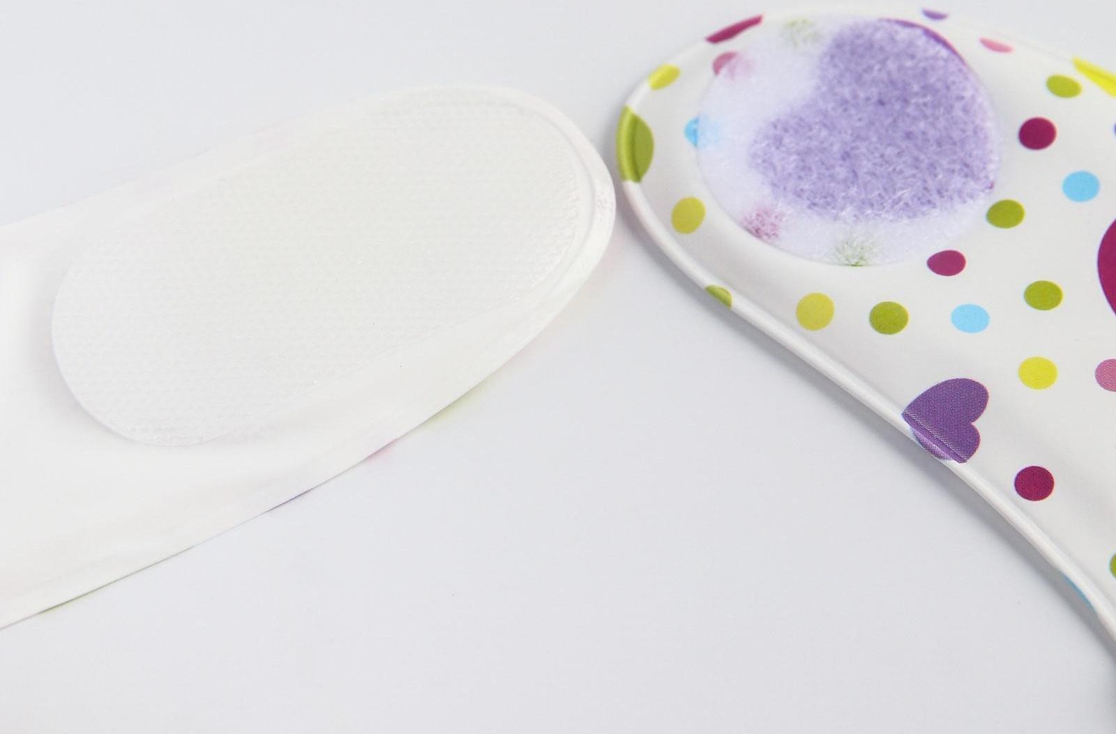 Нагрудник для кормления «Весёлая панда» непромокаемый на липучке, с карманом, мягкий