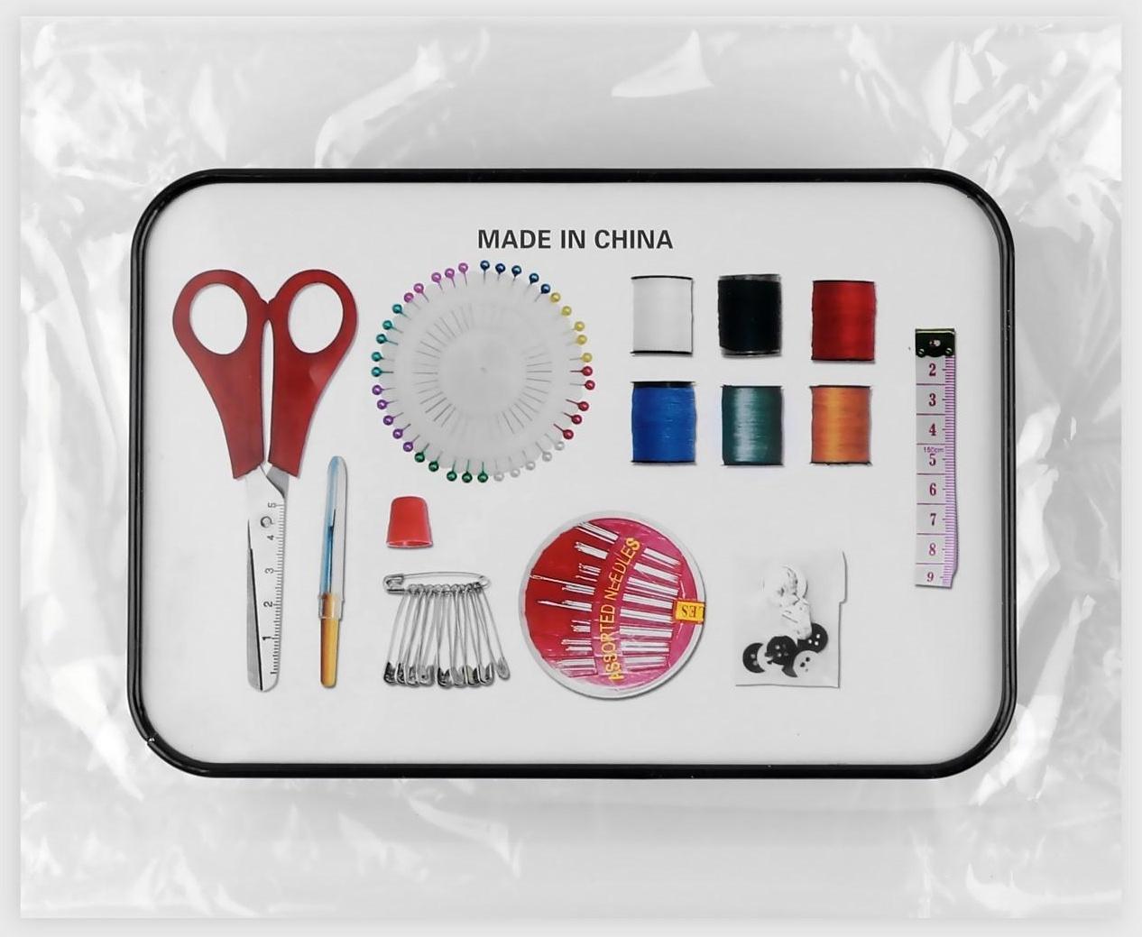 Набор для шитья, 86 предметов, в металлической коробке, 14,5 × 10 см