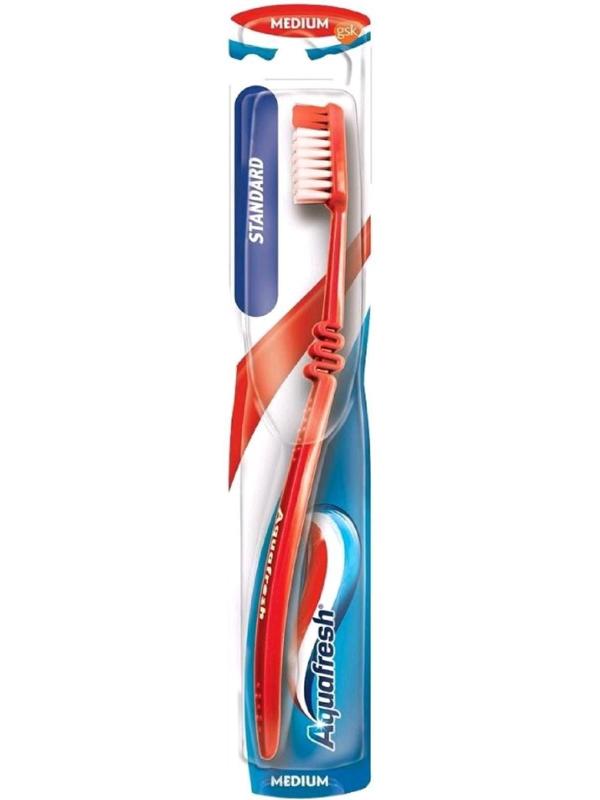 Зубная щётка Aquafresh Standatd, средняя жёсткость