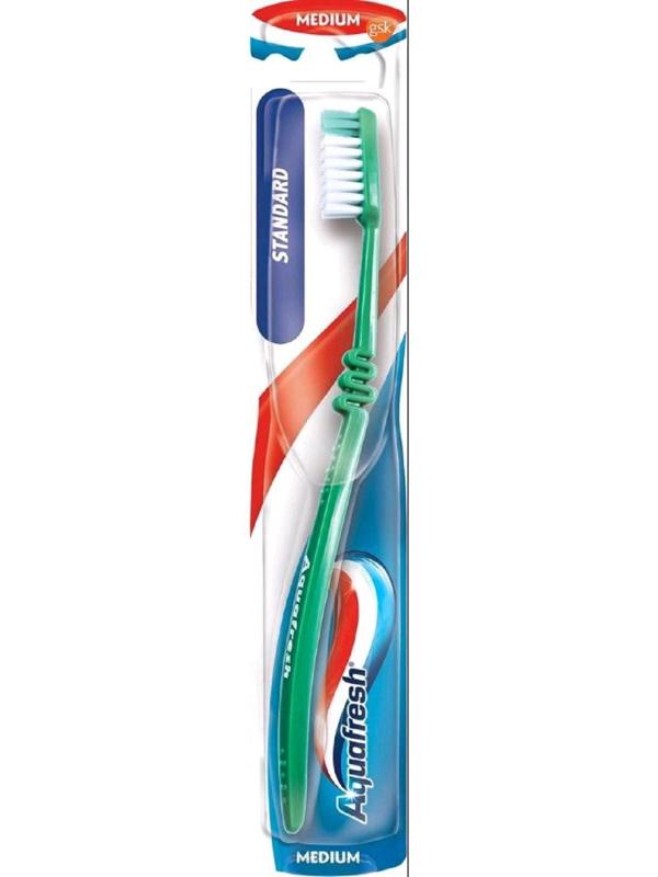 Зубная щётка Aquafresh Standatd, средняя жёсткость