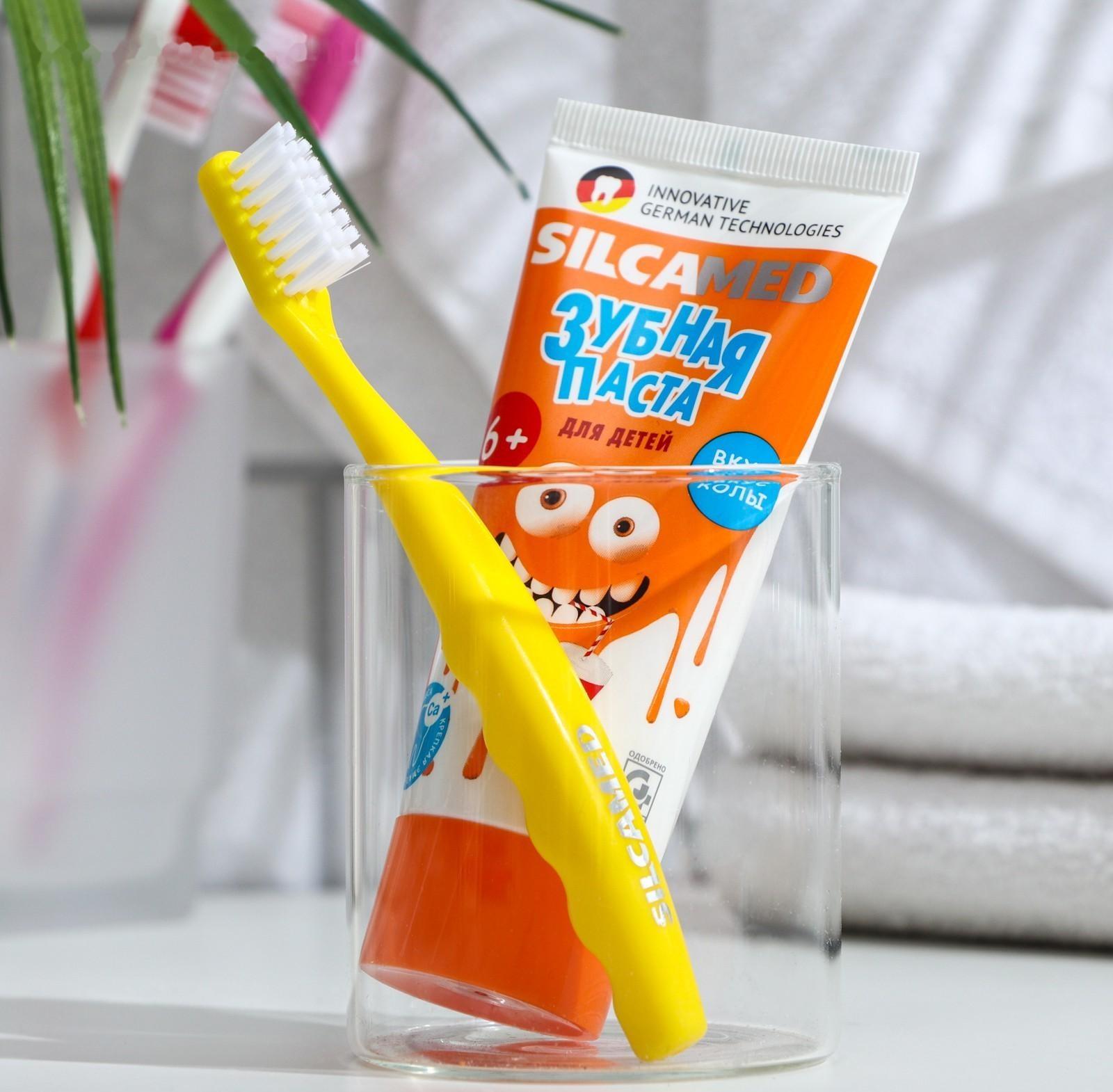 Зубная паста Silcamed со вкусом Колы, 65 г + зубная щетка 1 шт., набор