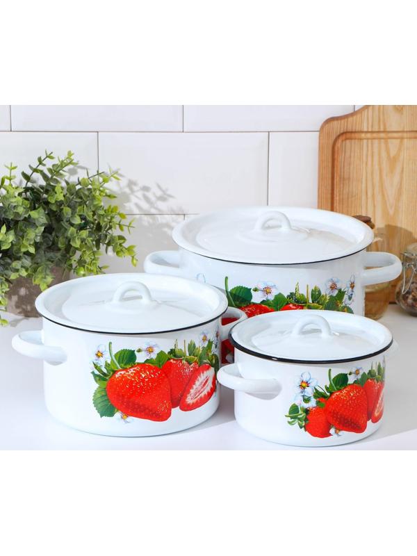 Набор кастрюль «Клубника садовая», 3 предмета: 1,5 л, 2,9 л, 4,5 л, индукция, цвет белый