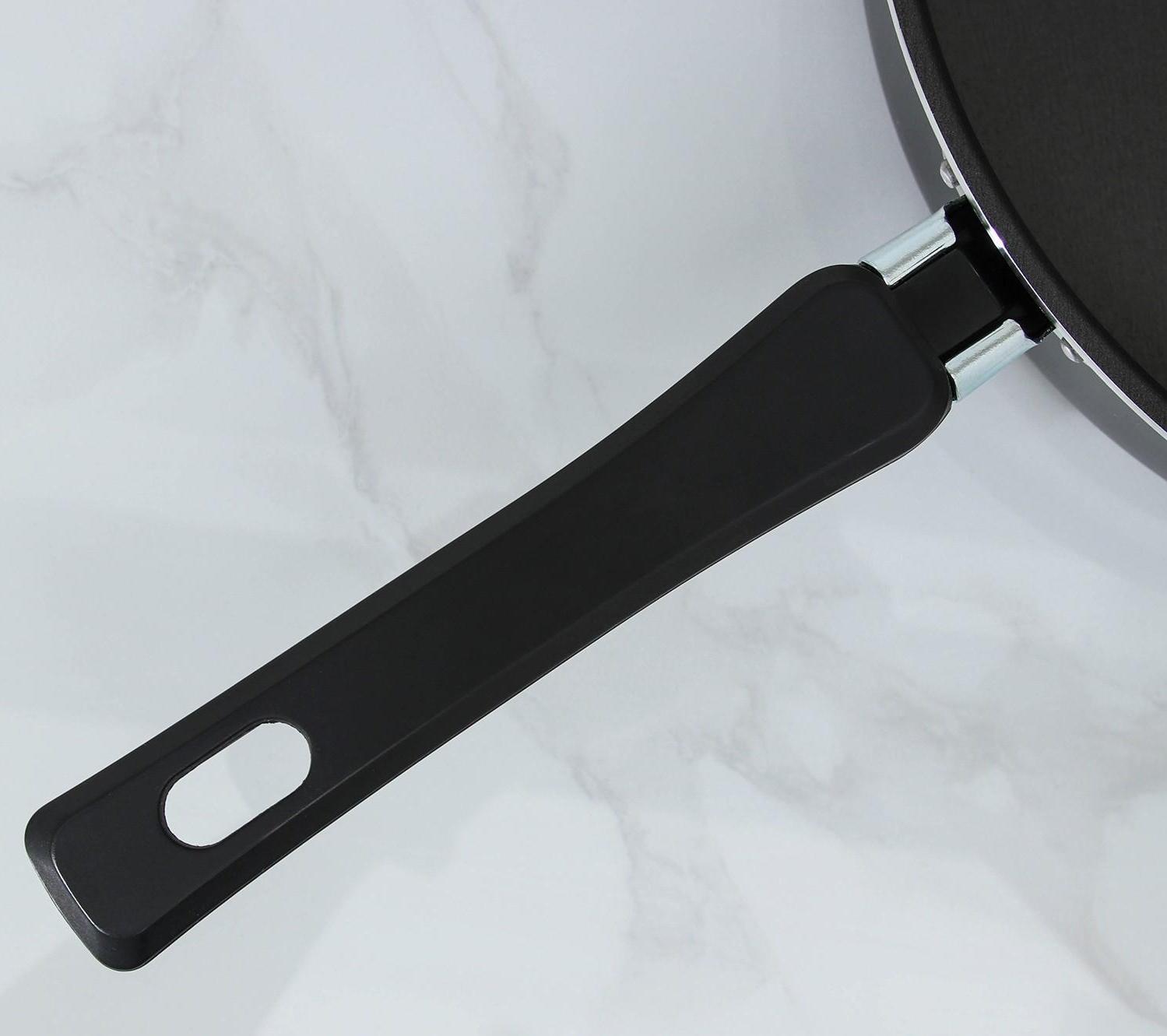 Сотейник Promo, 2,8 л, d=24 см, стеклянная крышка, пластиковая ручка, антипригарное покрытие, цвет чёрный