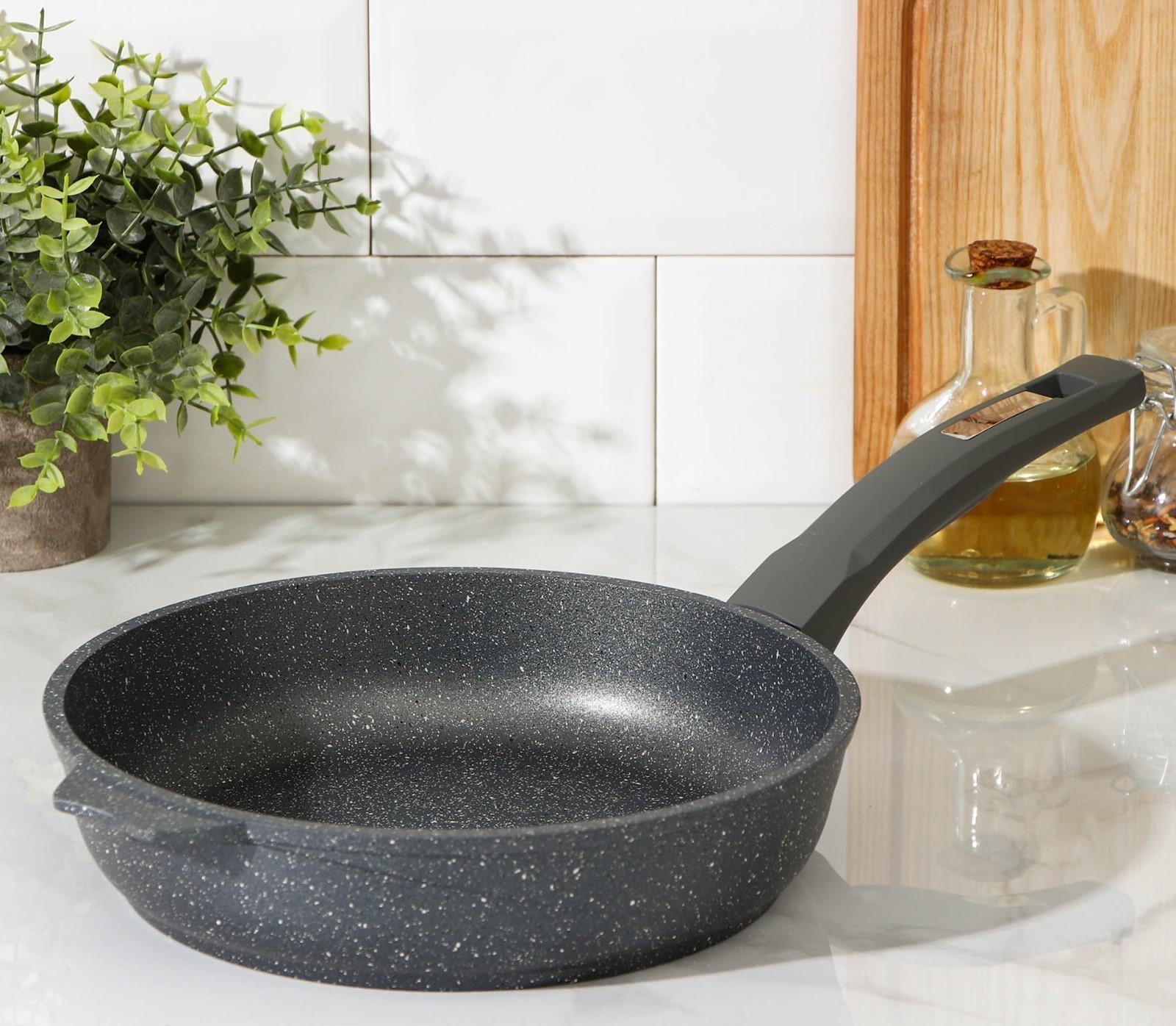 Сковорода «Гранит», d=24 см, пластиковая ручка, антипригарное покрытие, цвет серый