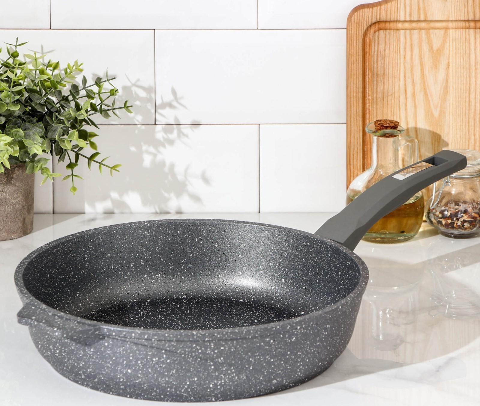 Сковорода «Гранит», d=28 см, пластиковая ручка, антипригарное покрытие, цвет серый