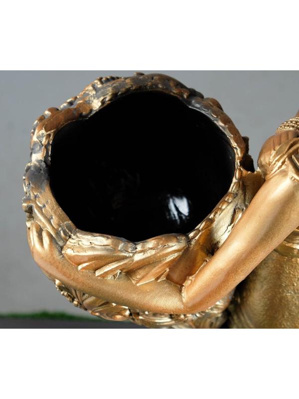 Фигура с кашпо 