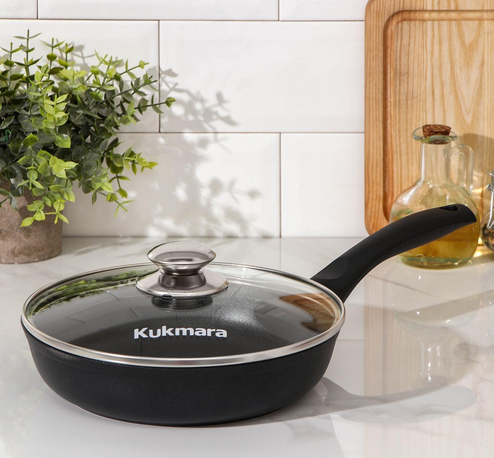 Сковорода «Традиция», d=22 см, пластиковая ручка, стеклянная крышка, утолщённое дно, антипригарное покрытие, цвет чёрный