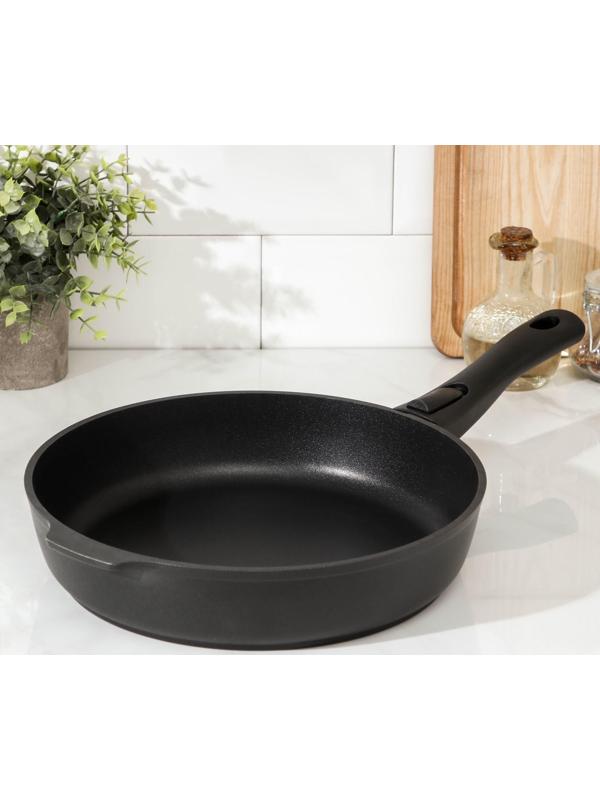 Сковорода «Традиция», d=28 см, съёмная ручка, антипригарное покрытие, цвет чёрный