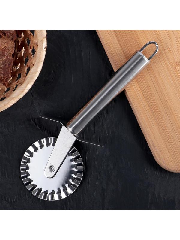 Нож для теста и пиццы Доляна «Металлик», 20 см, цвет хромированный