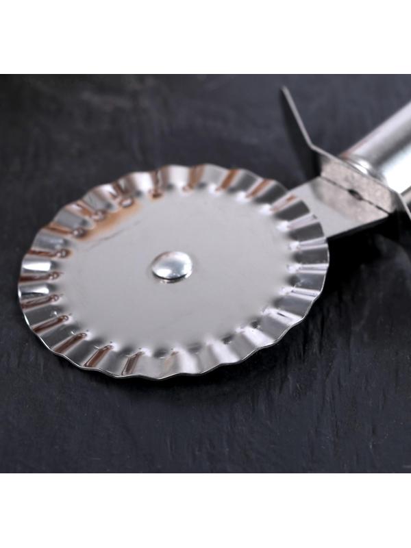 Нож для теста и пиццы Доляна «Металлик», 20 см, цвет хромированный