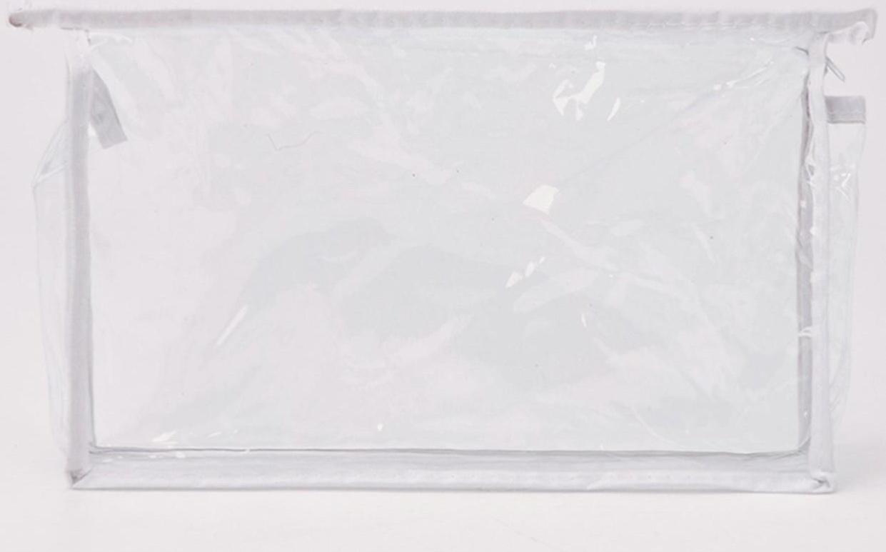 Косметичка на молнии, цвет белый