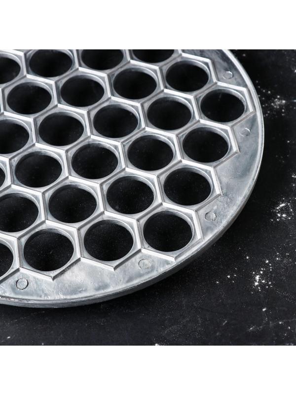 Пельменница алюминиевая, d-25 см, d ячейки-2.5 см, 37 ячеек