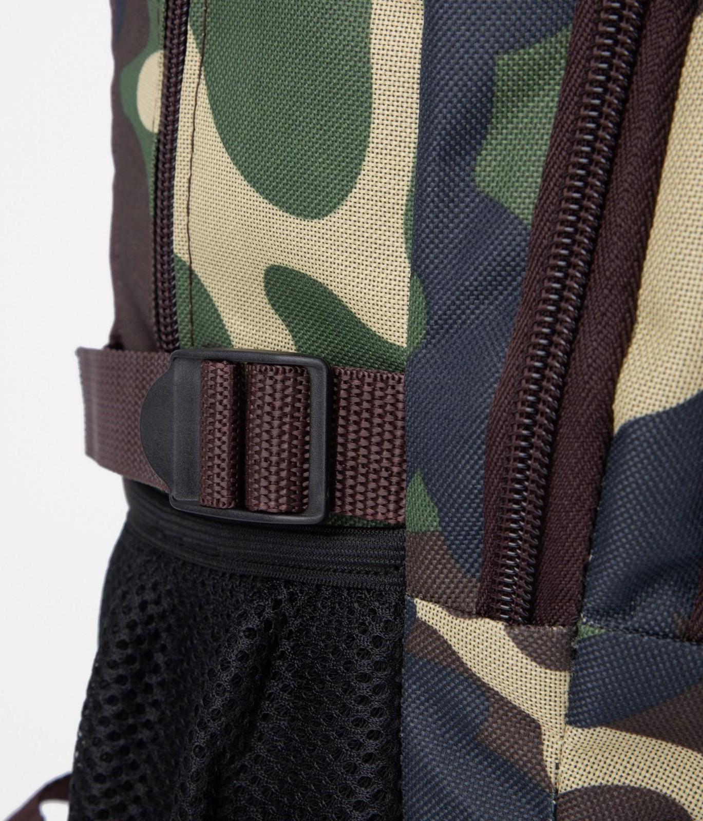 Рюкзак туристический, 22 л, отдел на молнии, 5 наружных карманов, цвет камуфляж/хаки