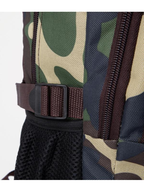 Рюкзак туристический, 22 л, отдел на молнии, 5 наружных карманов, цвет камуфляж/хаки