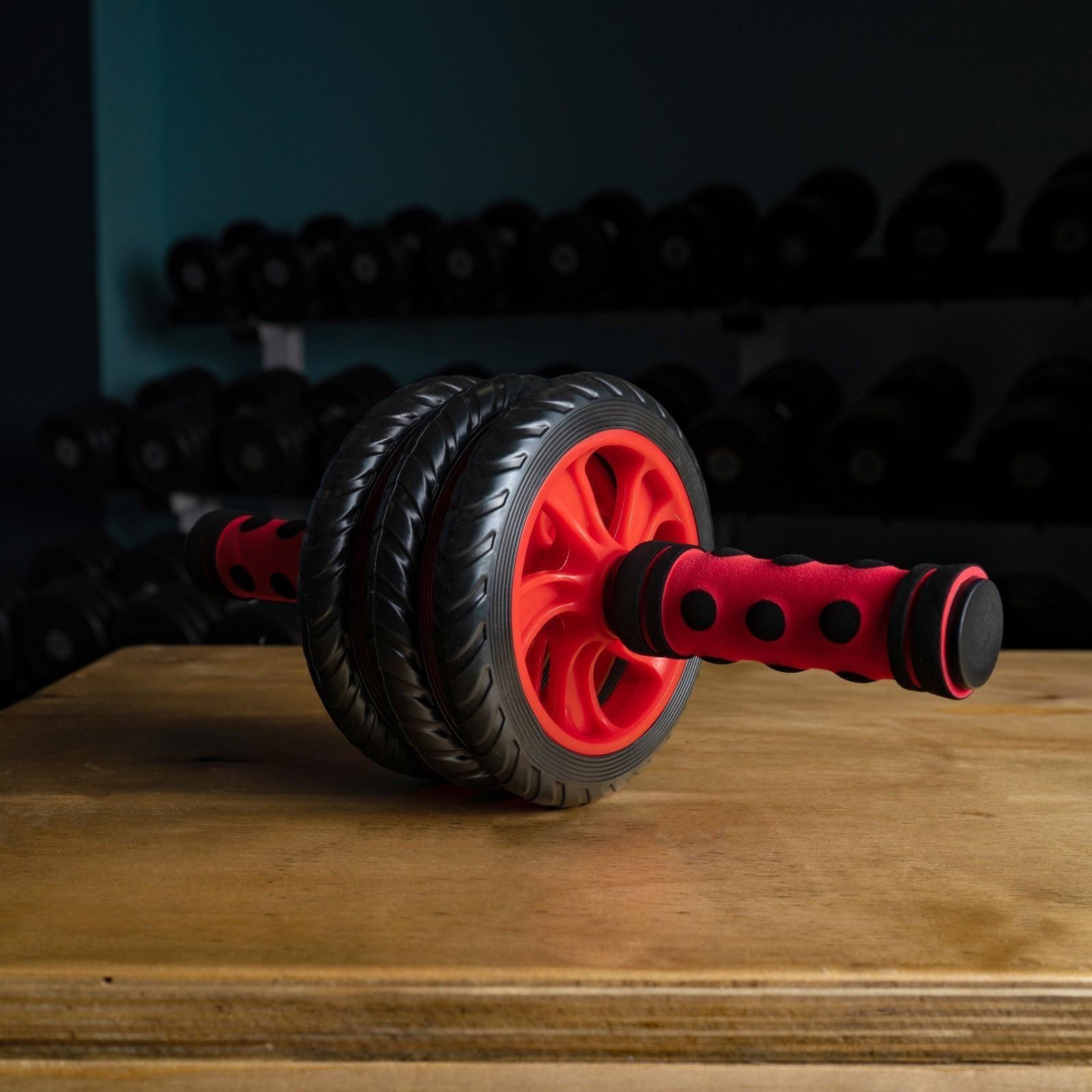 Ролик для пресса, 3 колеса, с ковриком, цвета микс