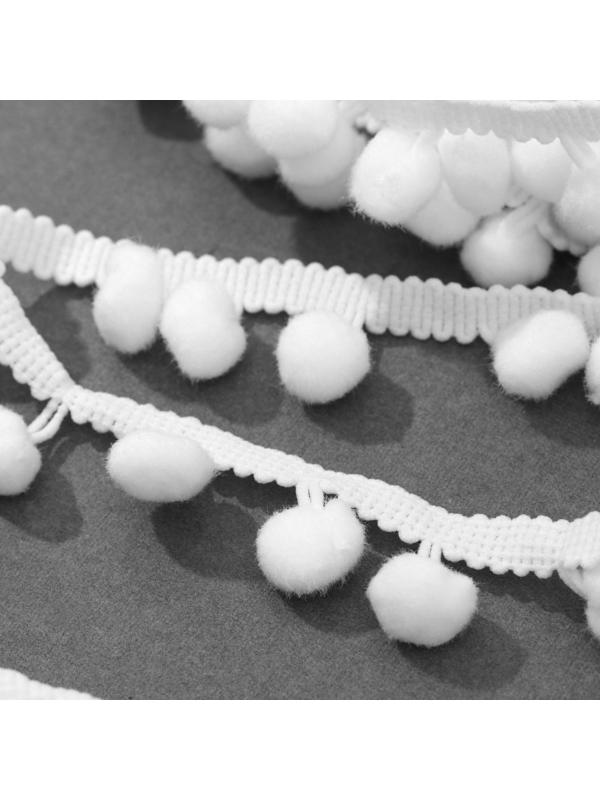 Тесьма декоративная с помпонами, 25 ± 5 мм, 10 ± 1 м, цвет белый