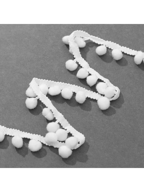 Тесьма декоративная с помпонами, 25 ± 5 мм, 10 ± 1 м, цвет белый