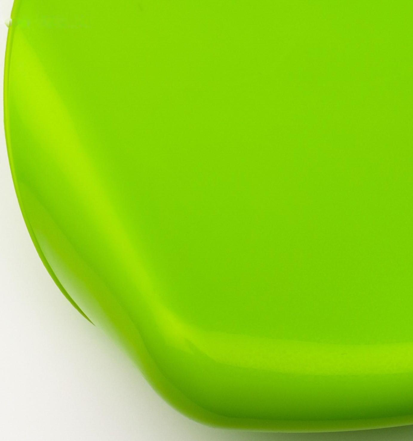 Нагрудник для кормления пластиковый с карманом, цвет зелёный