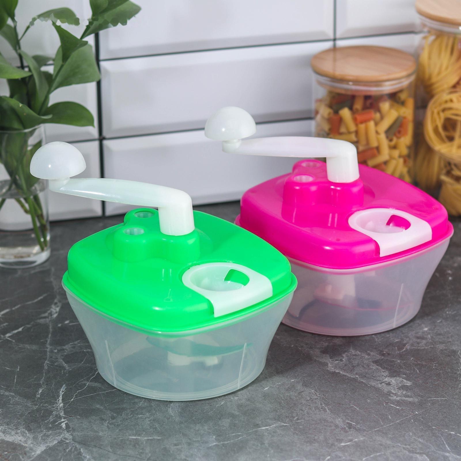 Овощерезка «Помощник», 3 ножа, 3 скорости вращения, разделитель для яиц, цвет МИКС