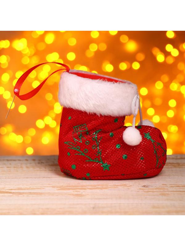 Подарочная упаковка «Сапожок», бантик с помпонами и белой опушкой