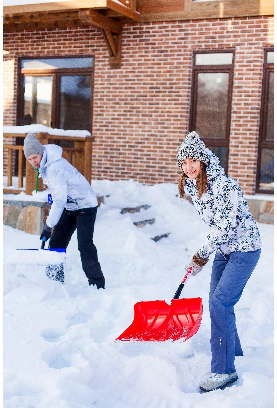 Лопата пластиковая, ковш 340 × 500 мм, с оцинкованной планкой, алюминиевый черенок, «Пингвин»